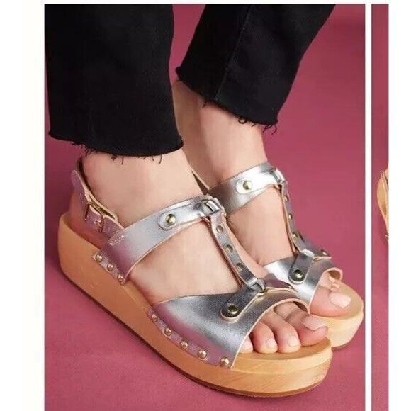 Swedish Hasbeens Rivet Sandal Wedges Leather On Trend Gold EU 39 US Size 8.5 - Picture 2 of 10